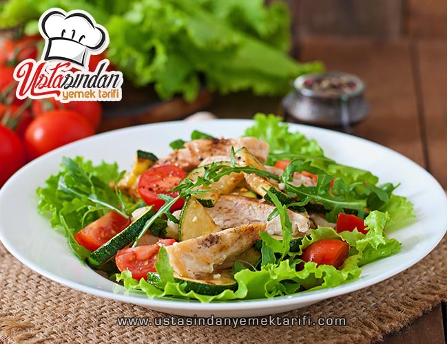 Mayonezli Tavuk Salatası