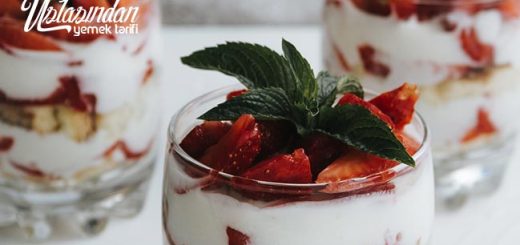 Çilekli trifle tarifi, strawberry trifle recipe